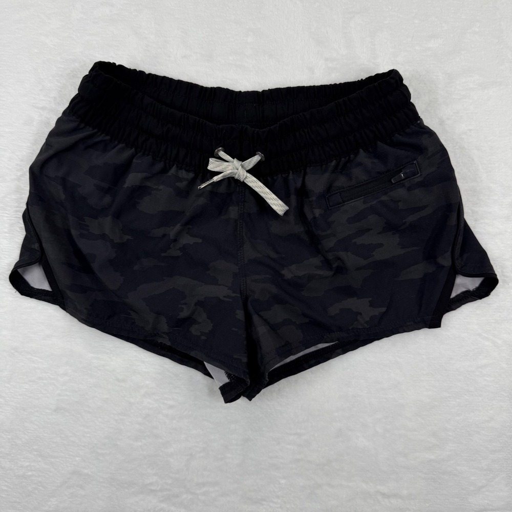 Vuori Clementine 2.0 running Black Camo Performance Athletic Shorts Size XS READ